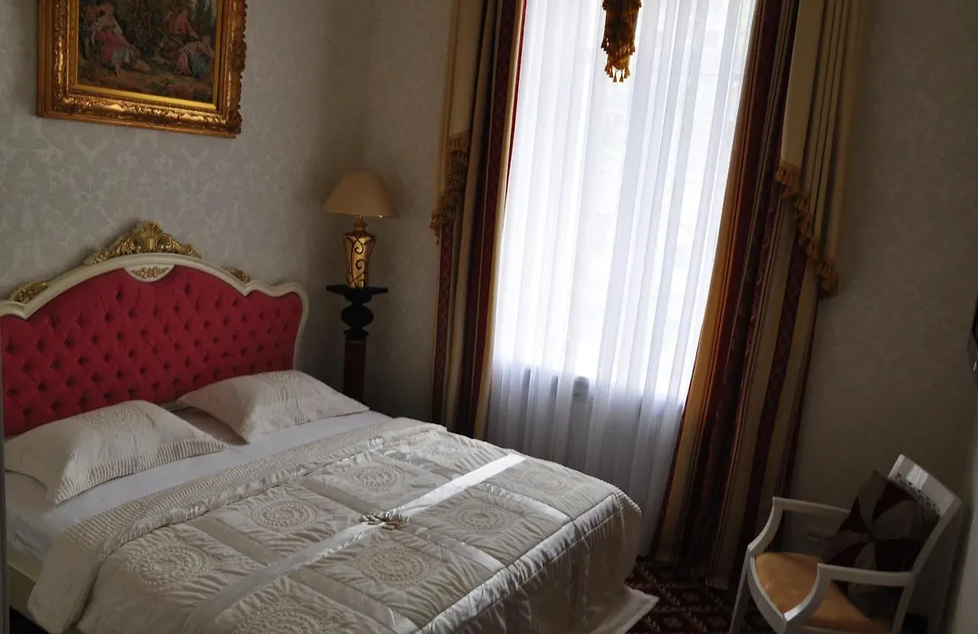 Queen Valery Hotel-1